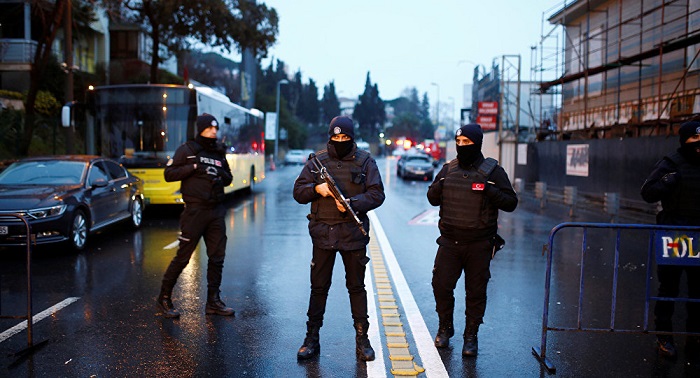 Le bâtiment de la Direction générale de la sécurité pilonné à Istanbul - VIDEO